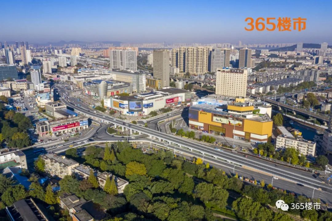 量店铺闲置！一代人的记忆正在消退爱游戏爱体育南京33年老牌商场大(图14)